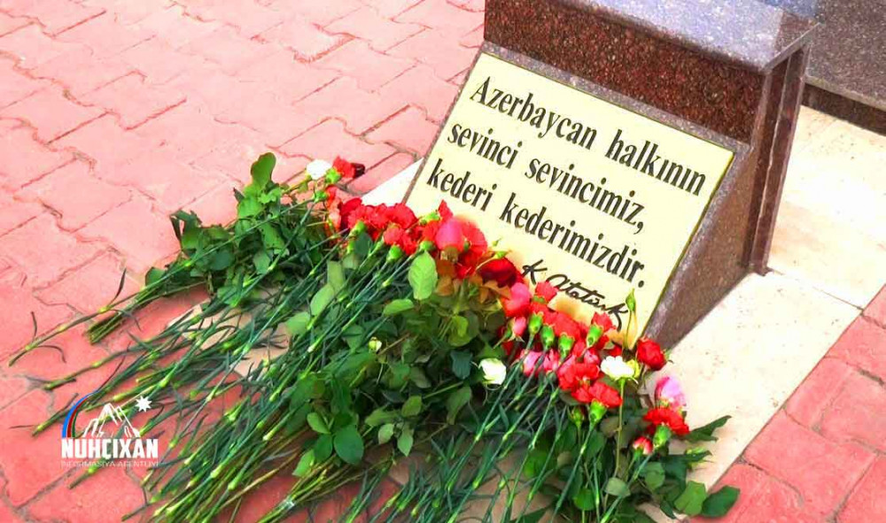 Naxçıvanda Mustafa Kamal Atatürkün xatirəsi anılıb<font color=red> - FOTOLAR</font>