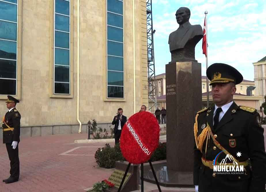 Naxçıvanda Mustafa Kamal Atatürkün xatirəsi anılıb<font color=red> - FOTOLAR</font>