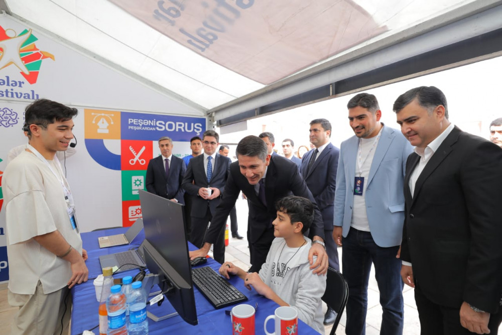 Naxçıvan şəhərində Peşələr Festivalı keçirilir<font color='red'> - YENİLƏNİB</font><font color=red> - FOTOLAR</font>