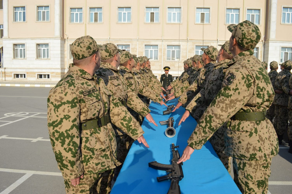 Daxili Qoşunların Naxçıvandakı birləşməsində andiçmə mərasimi keçirilib<font color=red> - FOTOLAR</font>