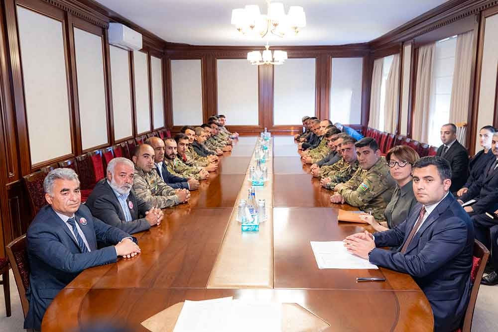 Naxçıvanda şəhid ailələrinə, qazilərə və sağlamlıq imkanları məhdud şəxslərə mənzillər və avtomobillər təqdim olunub<font color='red'> - YENİLƏNİB</font><font color=red> - FOTOLAR</font>