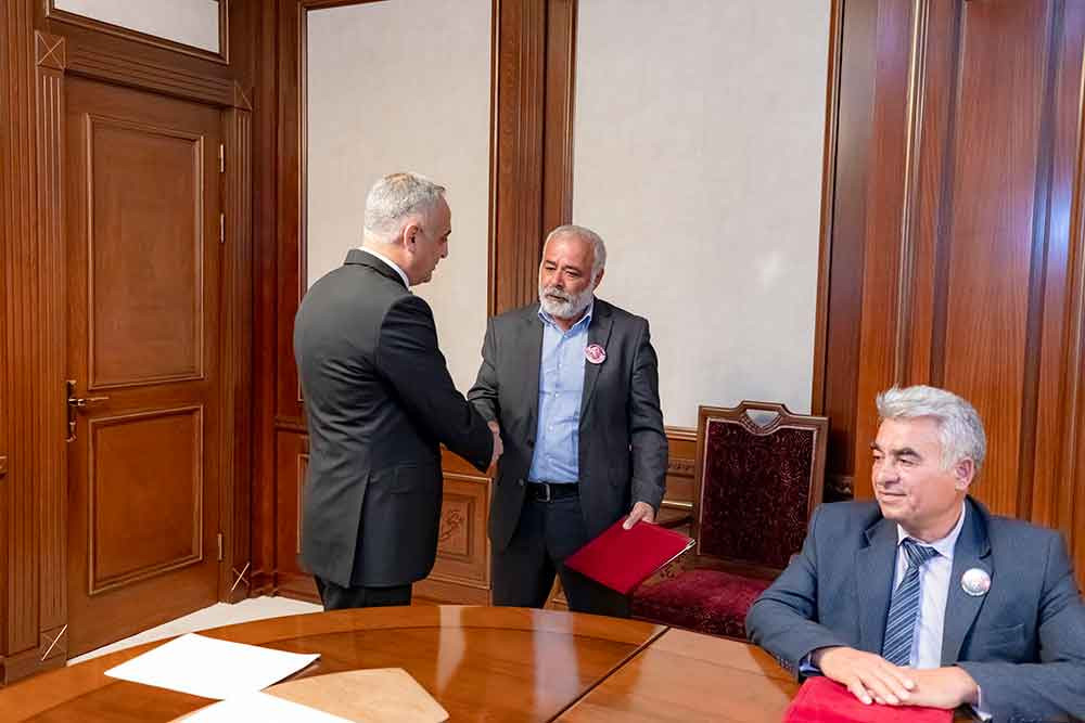 Naxçıvanda şəhid ailələrinə, qazilərə və sağlamlıq imkanları məhdud şəxslərə mənzillər və avtomobillər təqdim olunub<font color='red'> - YENİLƏNİB</font><font color=red> - FOTOLAR</font>