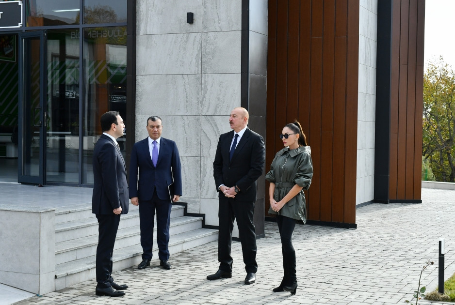 Prezident İlham Əliyev və Mehriban Əliyeva İsmayıllıda “DOST EVİ”nin açılışında iştirak ediblər <font color='red'> - YENİLƏNİB</font><font color=red> - FOTOLAR</font>