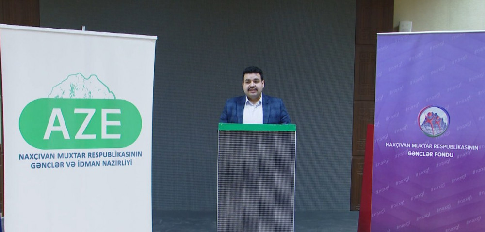 Gənclər qüvvələrini “Nə, harada, nə zaman?” intellektual yarışında sınayıblar<font color=red> - FOTOLAR</font>