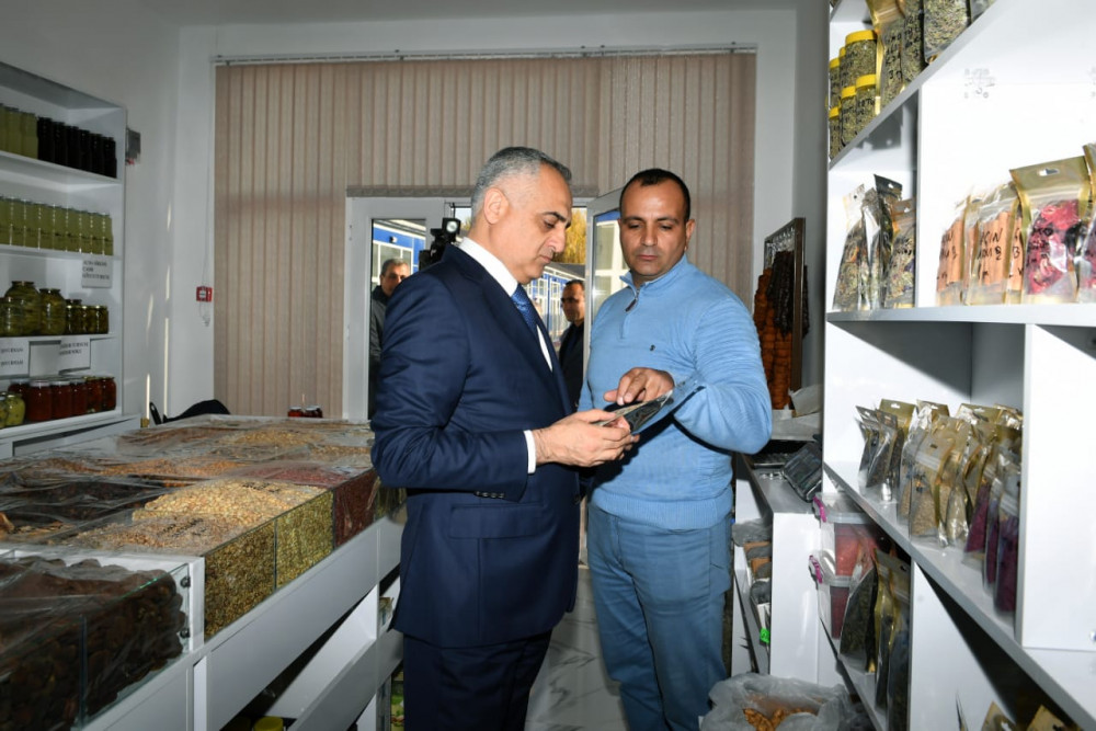 Şərurda “Yaşıl bazar” ticarət kompleksi istifadəyə verilib<font color=red> - FOTOLAR</font>