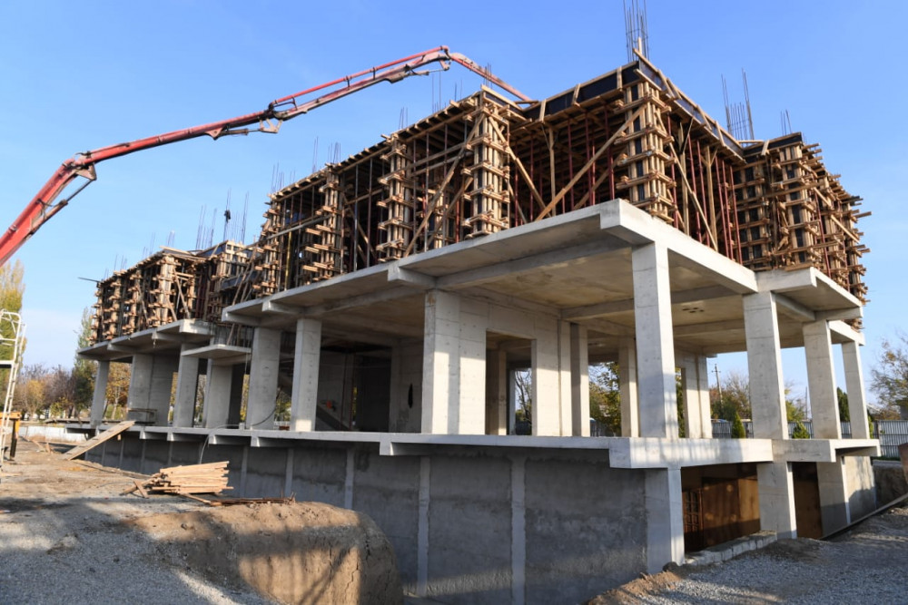 Şərur şəhərində yeni yaşayış kompleksləri salınır<font color=red> - FOTOLAR</font>