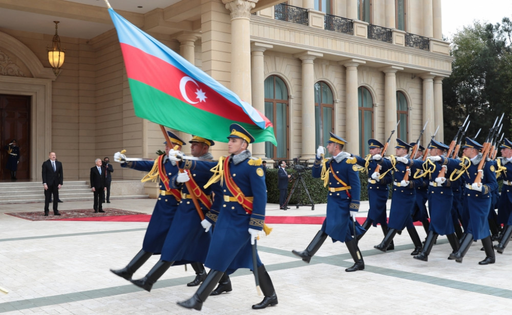 İraq Prezidenti Əbdüllətif Camal Rəşidin rəsmi qarşılanma mərasimi olub<font color='red'> - YENİLƏNİB</font><font color=red> - FOTOLAR</font>