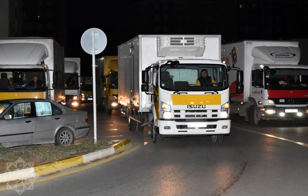 Daha 21 laçınlı ailə doğma yurda yola salınıb<font color=red> - FOTOLAR</font>