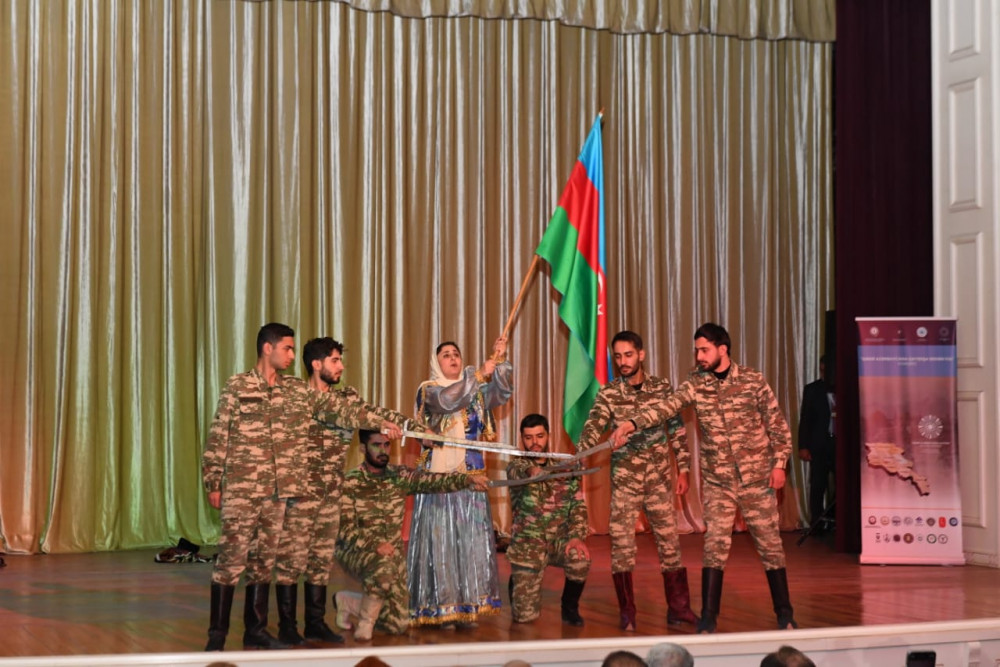 Azərbaycanda ilk dəfə Naxçıvanda “Qərbi Azərbaycana qayıdış”  festival-konqres keçirilir<font color='red'> - YENİLƏNİB</font><font color=red> - FOTOLAR</font>