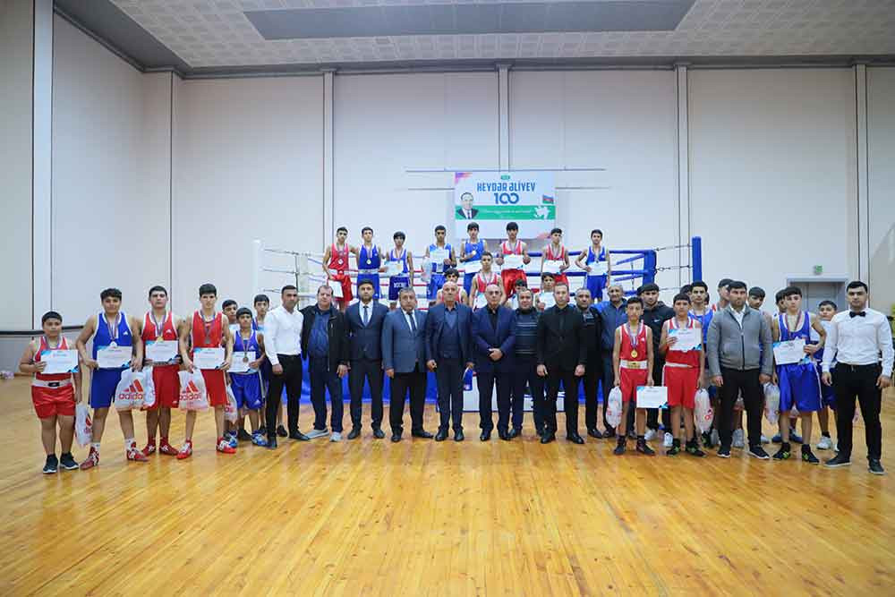 Boks üzrə muxtar respublika birinciliyinin final görüşləri keçirilib<font color=red> - FOTOLAR</font>