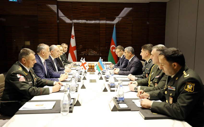 Azərbaycan və Gürcüstan Müdafiə nazirlikləri arasında ikitərəfli hərbi əməkdaşlıq planı imzalanıb<font color=red> - FOTOLAR</font>