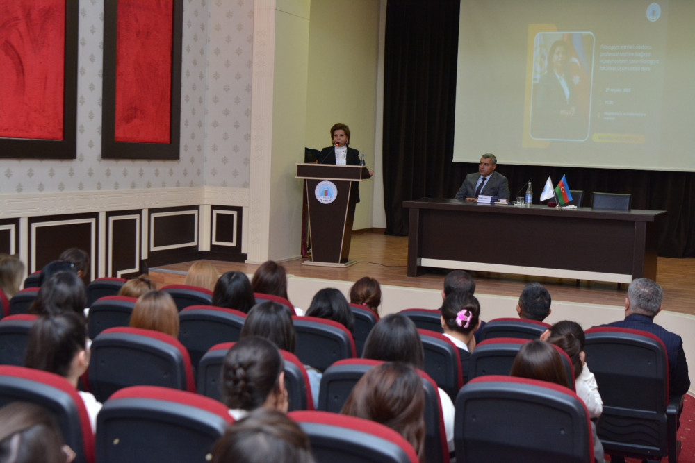 ADPU-nun professoru Mahirə Hüseynova NDU Tarix-filologiya fakültəsinin tələbələri üçün ustad dərsi keçib<font color=red> - FOTOLAR</font>