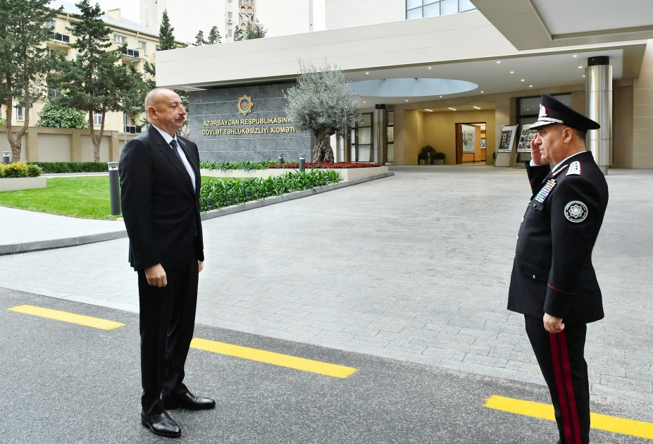 Prezident İlham Əliyev Dövlət Təhlükəsizliyi Xidmətinin yeni inzibati binalarının açılışında iştirak edib<font color=red> - FOTOLAR</font>
