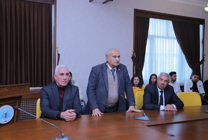 Naxçıvan Dövlət Universitetində ilahiyyat üzrə fəlsəfə doktoru Ceyhun Məmmədovla görüş keçirilib<font color=red> - FOTOLAR</font>