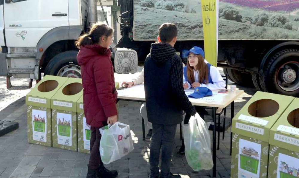 Naxçıvanda ilk dəfə “Tullantıları tinglərə dəyiş” aksiyası keçirilib<font color=red> - VİDEO</font>