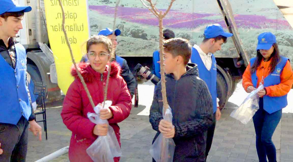 Naxçıvanda ilk dəfə “Tullantıları tinglərə dəyiş” aksiyası keçirilib<font color=red> - VİDEO</font>