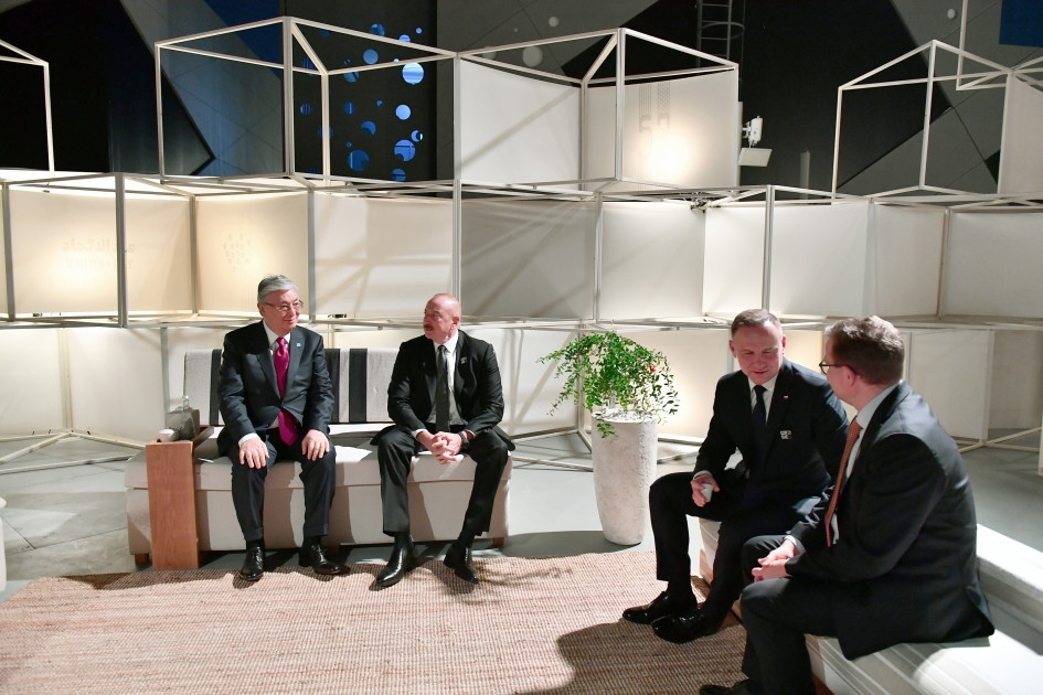 Prezident İlham Əliyev Dubayda Birləşmiş Ərəb Əmirliklərinin Milli Günü münasibətilə keçirilən tədbirdə iştirak edib<font color='red'> - YENİLƏNİB</font><font color=red> - FOTOLAR</font>