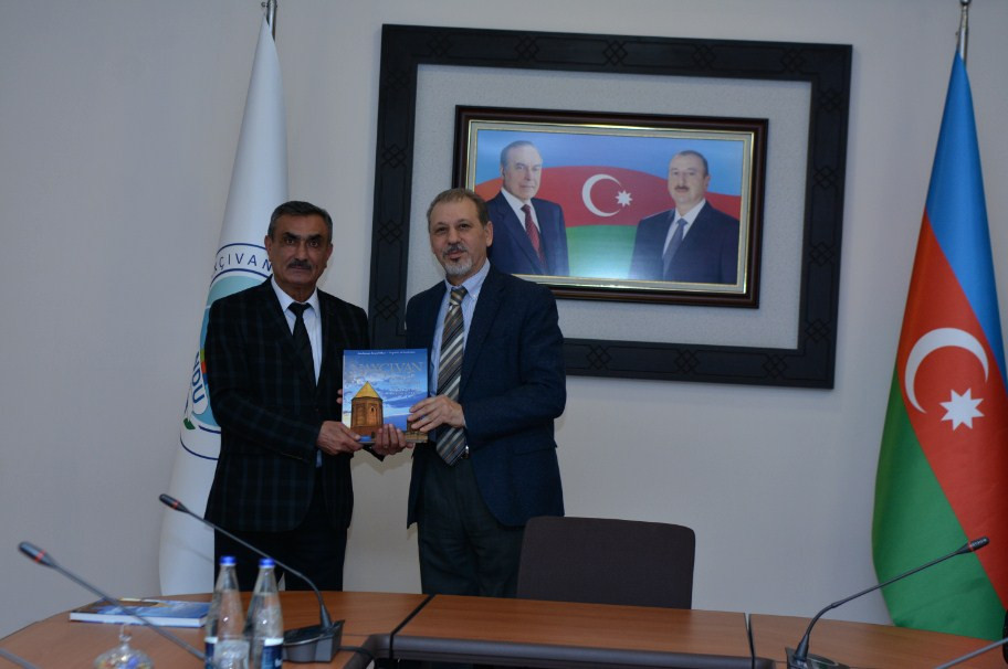Xəzər Universitetinin əməkdaşları Naxçıvan Dövlət Universitetində olublar<font color=red> - FOTOLAR</font>