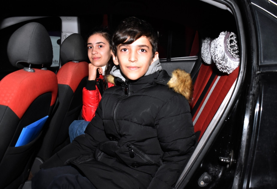 Böyük Qayıdış: Laçın şəhərinə növbəti köç karvanı yola düşüb<font color=red> - FOTOLAR</font>