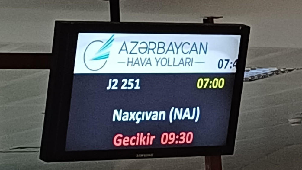 Bakı-Naxçıvan aviareysləri dumana görə gecikir<font color='red'> - YENİLƏNİB 4</font><font color=red> - FOTOLAR</font>