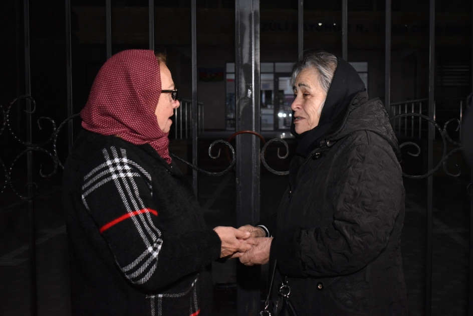 Füzuli şəhərinə növbəti köç karvanı yola düşüb<font color=red> - FOTOLAR</font>