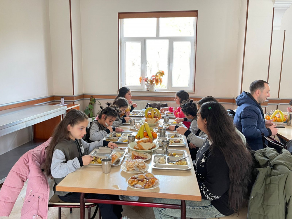 Ordubad şəhər internat tam orta məktəbində humanitar tibbi aksiya keçirilib<font color=red> - FOTOLAR</font>