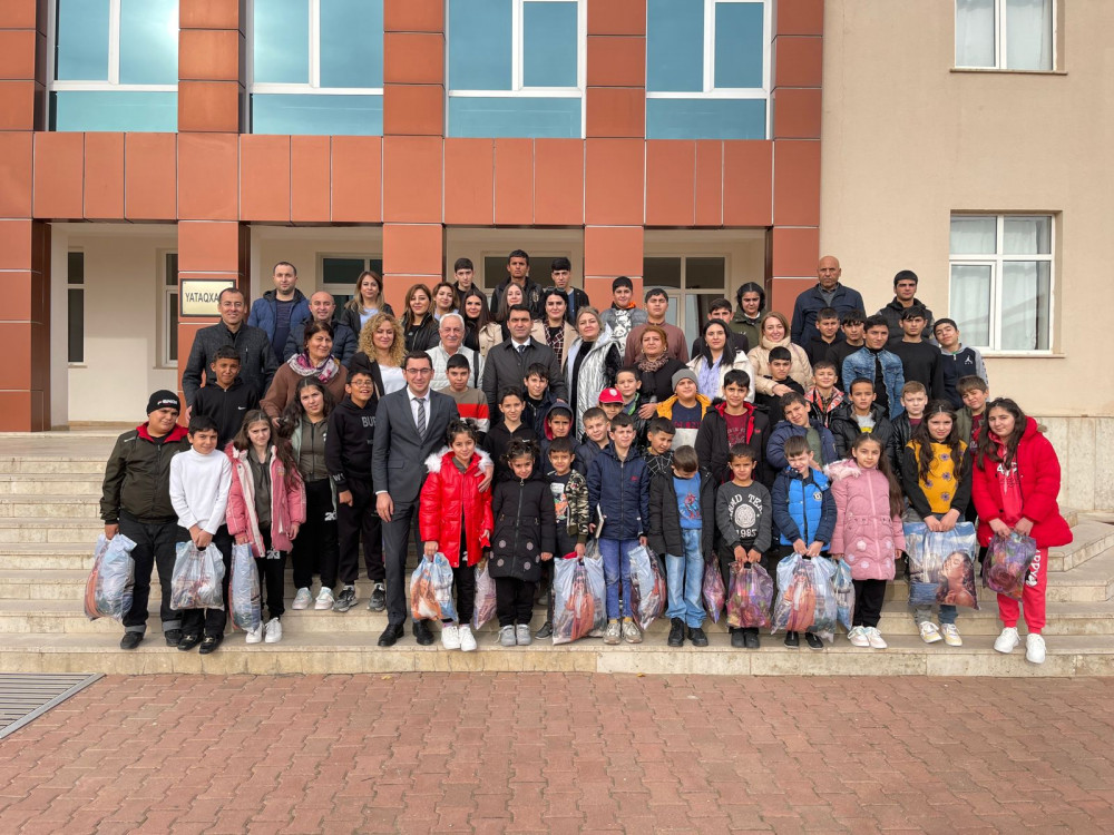Ordubad şəhər internat tam orta məktəbində humanitar tibbi aksiya keçirilib<font color=red> - FOTOLAR</font>