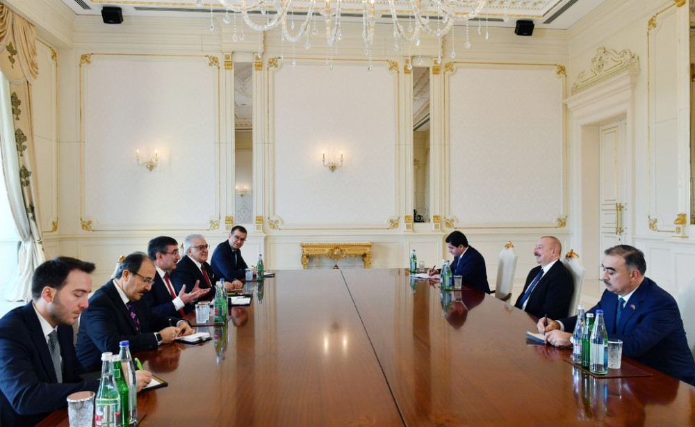 Prezident İlham Əliyev Türkiyənin vitse-prezidenti Cevdet Yılmazı qəbul edib<font color=red> - FOTOLAR</font>