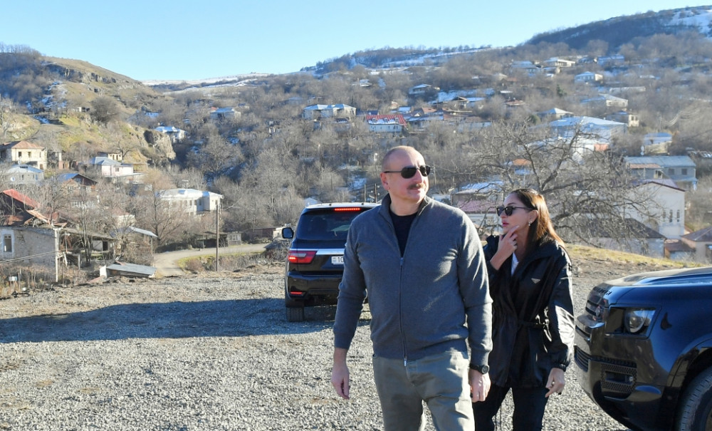 Prezident İlham Əliyev və birinci xanım Mehriban Əliyeva Xocalı rayonunun Şuşakənd kəndinin ərazisinə baxış keçiriblər<font color='red'> - YENİLƏNİB</font><font color=red> - FOTOLAR</font>