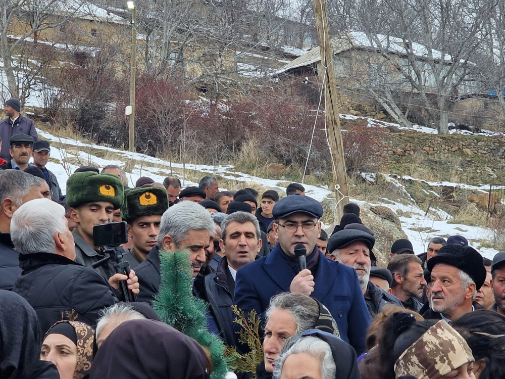 Şahbuzda  şəhid leytenant Mərhəmət Həmzəyevin xatirəsi yad olunub<font color=red> - FOTOLAR</font>