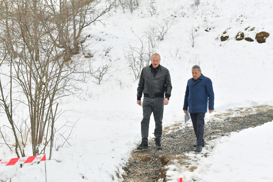 Prezident İlham Əliyev Şuşa rayonundakı “Turşsu” bulağında olub<font color='red'> - YENİLƏNİB</font><font color=red> - FOTOLAR</font>