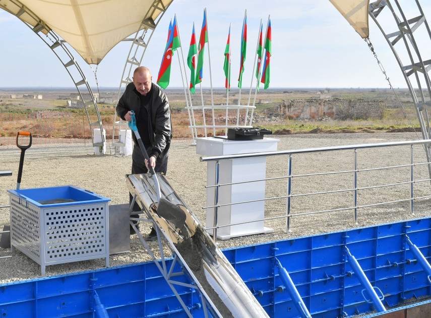 Ağdam rayonunun Salahlı Kəngərli kəndinin təməli qoyulub<font color=red> - FOTOLAR</font>