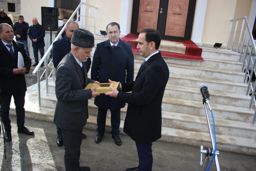 Şərur rayonunun Xələc kəndində  məscid istifadəyə verilib<font color=red> - FOTOLAR</font>