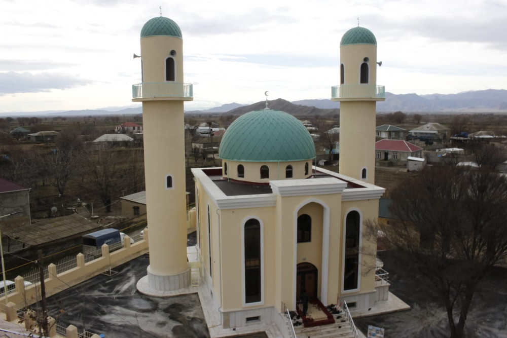 Şərur rayonunun Xələc kəndində  məscid istifadəyə verilib<font color=red> - FOTOLAR</font>
