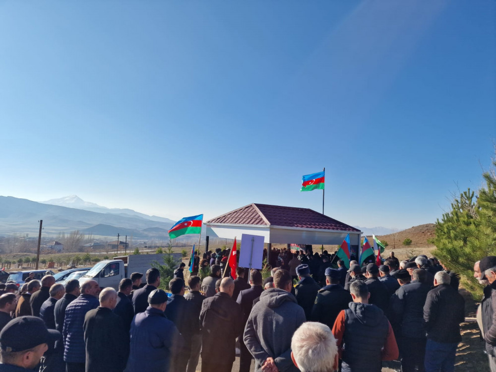 Culfada şəhid baş leytenant Amin Gülməmmədovun anım mərasimi keçirilib<font color='red'> - YENİLƏNİB</font><font color=red> - FOTOLAR</font>