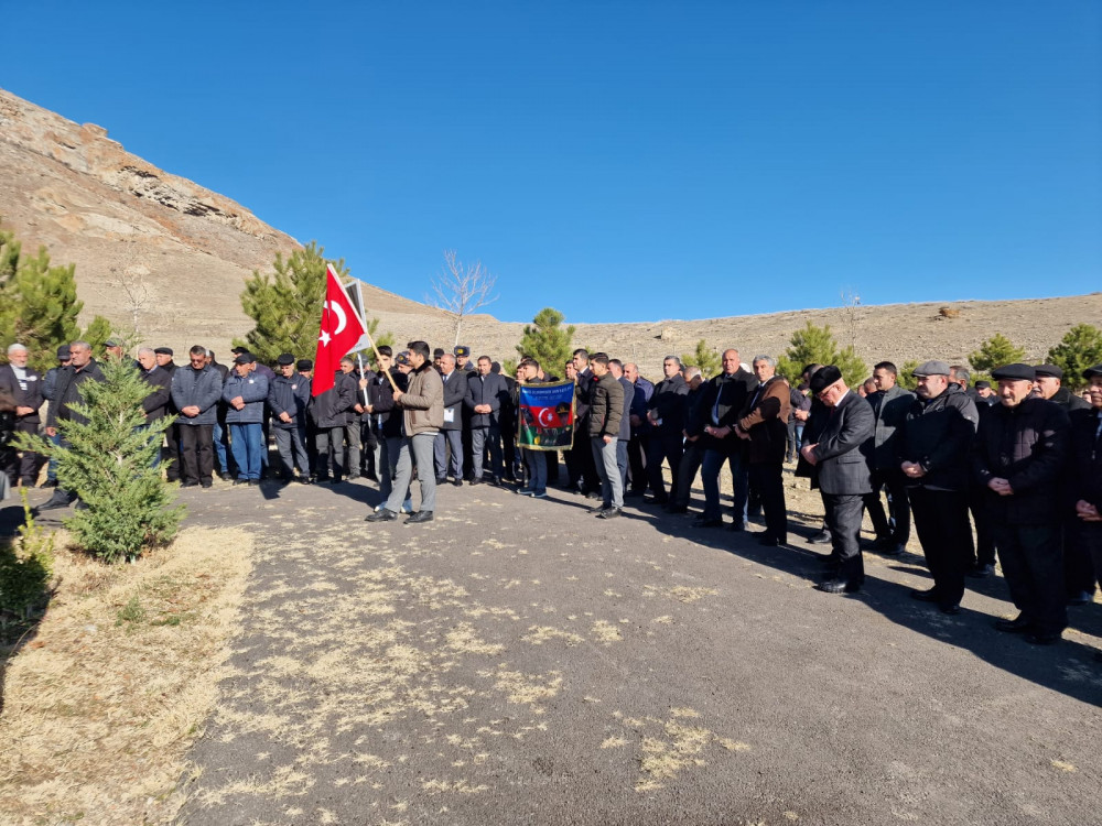 Culfada şəhid baş leytenant Amin Gülməmmədovun anım mərasimi keçirilib<font color='red'> - YENİLƏNİB</font><font color=red> - FOTOLAR</font>