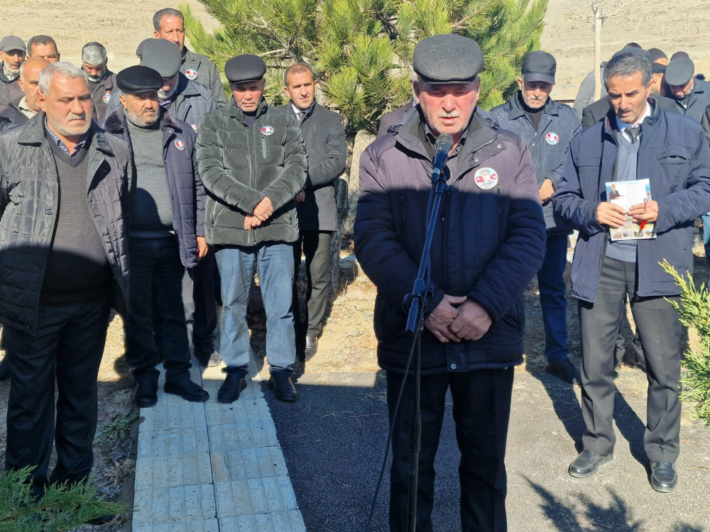 Culfada şəhid baş leytenant Amin Gülməmmədovun anım mərasimi keçirilib<font color='red'> - YENİLƏNİB</font><font color=red> - FOTOLAR</font>