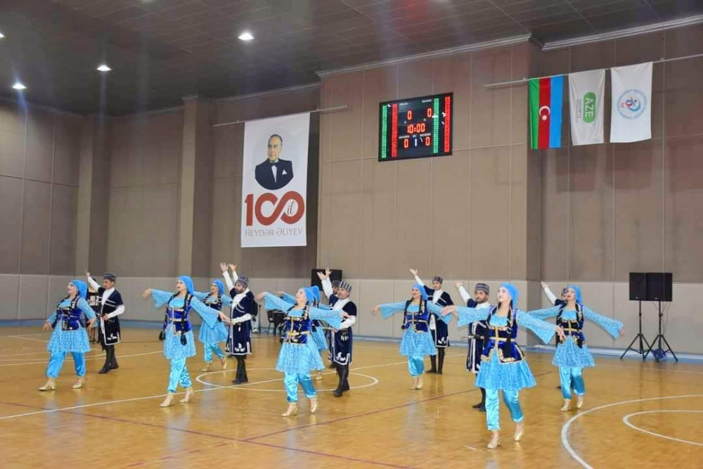 Sədərək voleybolçuları muxtar respublika turnirinin qalibi olub<font color=red> - FOTOLAR</font>