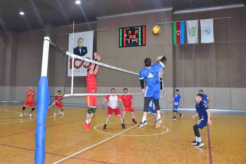 Sədərək voleybolçuları muxtar respublika turnirinin qalibi olub<font color=red> - FOTOLAR</font>