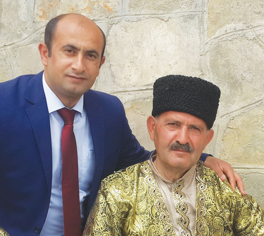 İstedada xəyanət etməyən sənətkar<font color=red> - FOTOLAR</font>