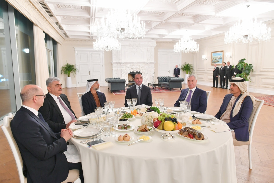 Prezident İlham Əliyevin adından BƏƏ liderinin şərəfinə rəsmi ziyafət verilib<font color='red'> - YENİLƏNİB</font><font color=red> - FOTOLAR</font>