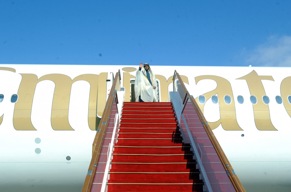 Birləşmiş Ərəb Əmirliklərinin Prezidenti Şeyx Məhəmməd bin Zayed Əl Nəhyanın Azərbaycana rəsmi səfəri başa çatıb<font color=red> - FOTOLAR</font>