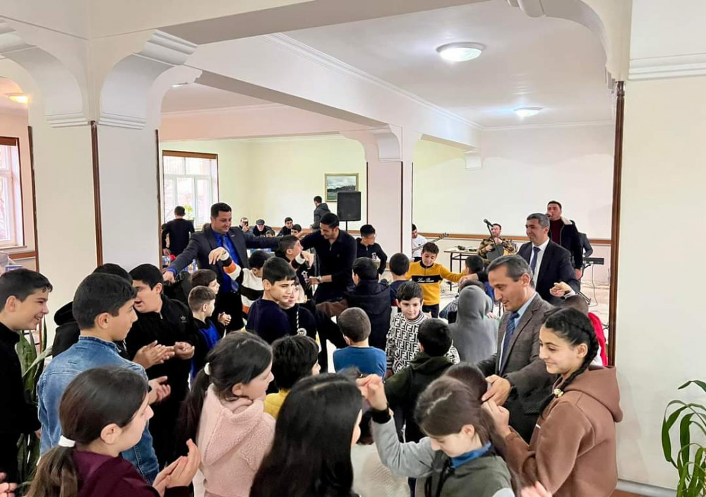 Ordubad şəhər tam orta internat məktəbinin şagirdləri ilə görüş keçirilib<font color=red> - FOTOLAR</font>