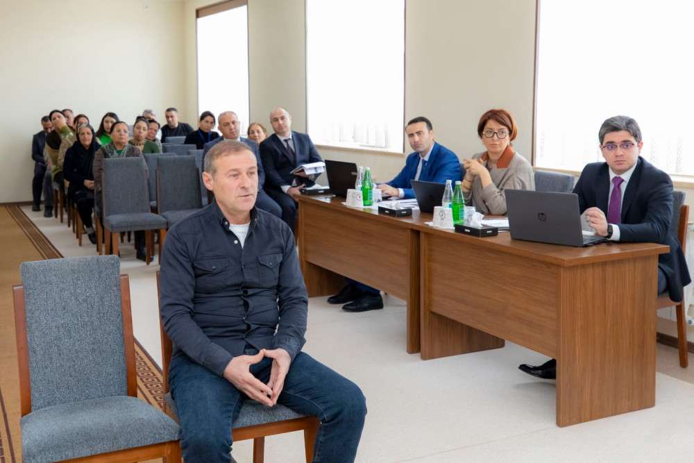 Səlahiyyətli nümayəndə Culfada  vətəndaşları qəbul edib<font color=red> - FOTOLAR</font>