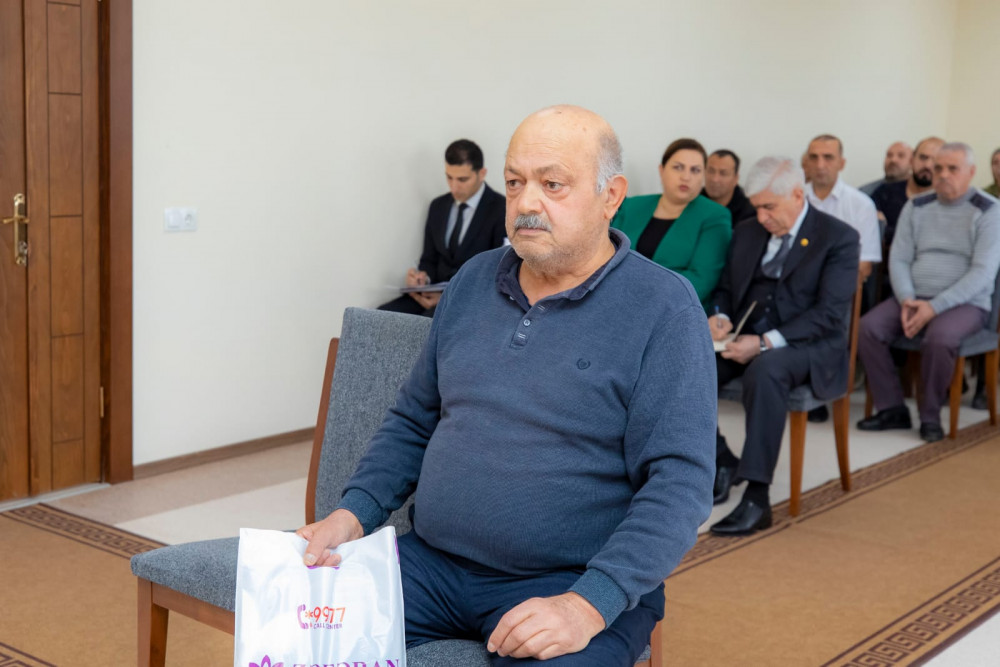 Səlahiyyətli nümayəndə Culfada  vətəndaşları qəbul edib<font color=red> - FOTOLAR</font>