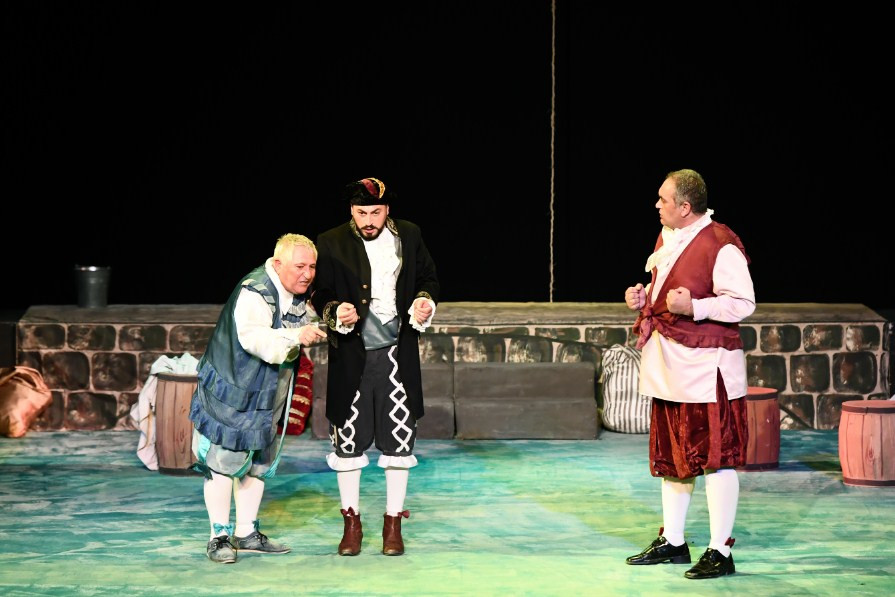 Naxçıvan teatrında “Skapenin kələkləri”  tamaşasının premyerası keçirilib<font color=red> - FOTOLAR</font>