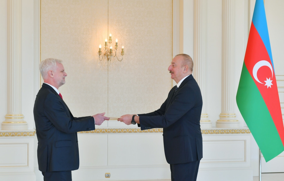Prezident İlham Əliyev ABŞ-ın ölkəmizdə yeni təyin olunmuş səfirinin etimadnaməsini qəbul edib<font color='red'> - YENİLƏNİB</font><font color=red> - FOTOLAR</font>
