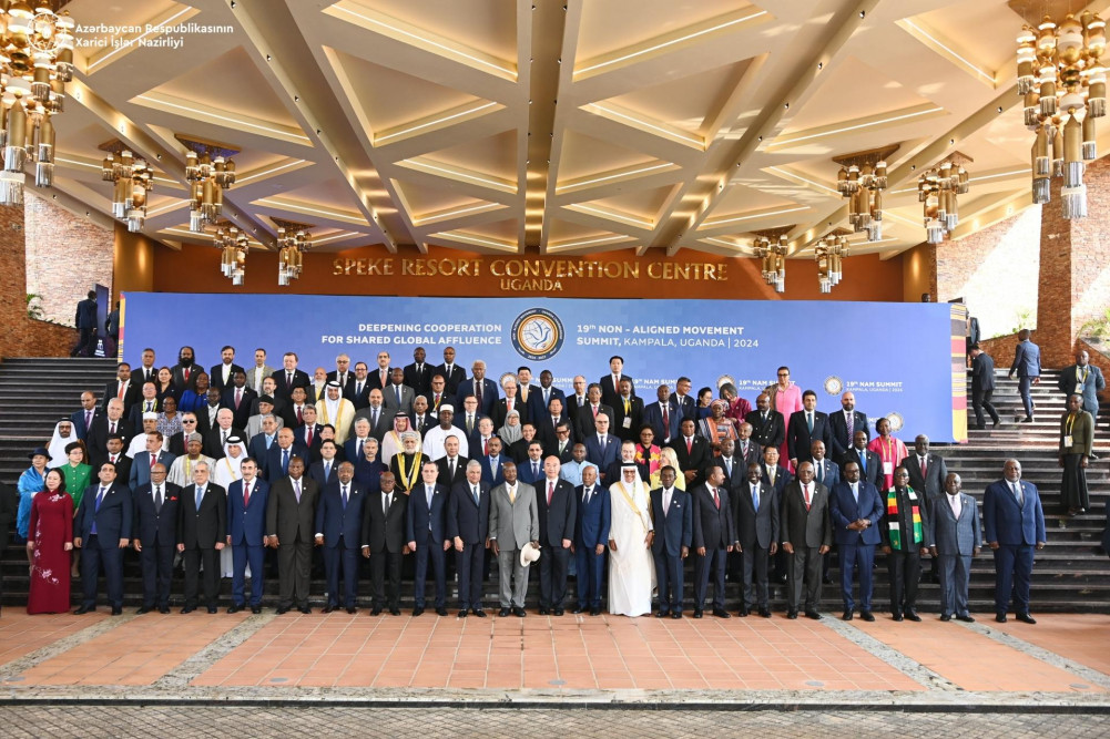 Azərbaycan Qoşulmama Hərəkatına sədrliyi Uqandaya təhvil verib<font color=red> - FOTOLAR</font>
