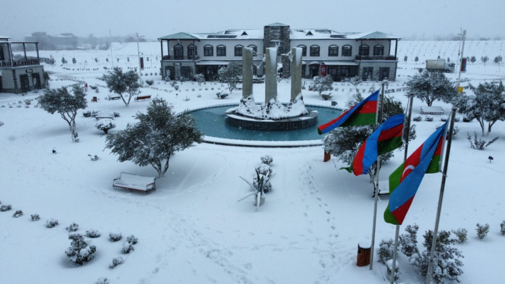 Bəmbəyaz olan Ağalıdan son görüntülər<font color=red> - FOTOLAR</font>