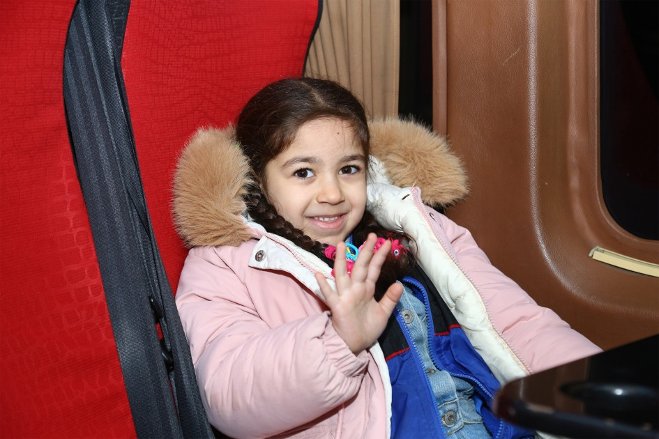 Füzuli şəhərinə növbəti köç karvanı yola düşüb<font color=red> - FOTOLAR</font>
